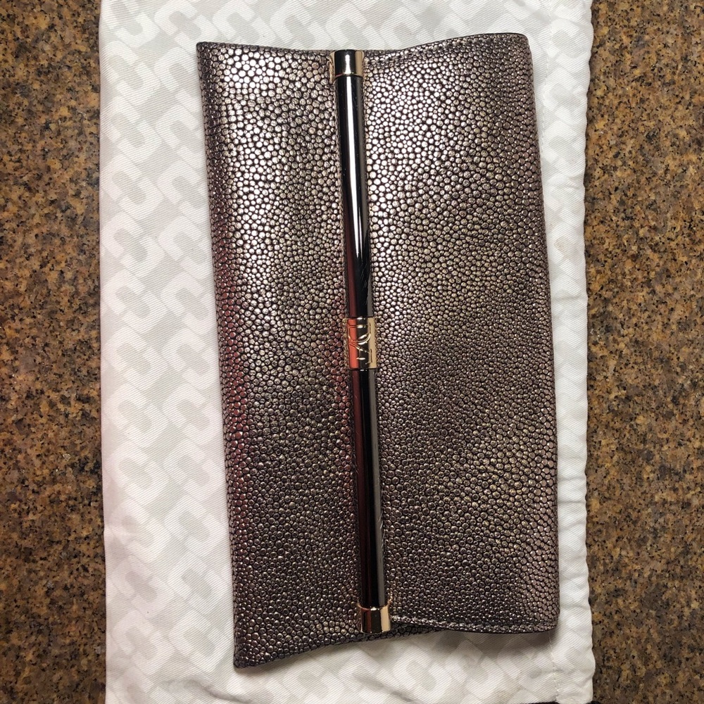 Stunning Diane von Furstenberg clutch